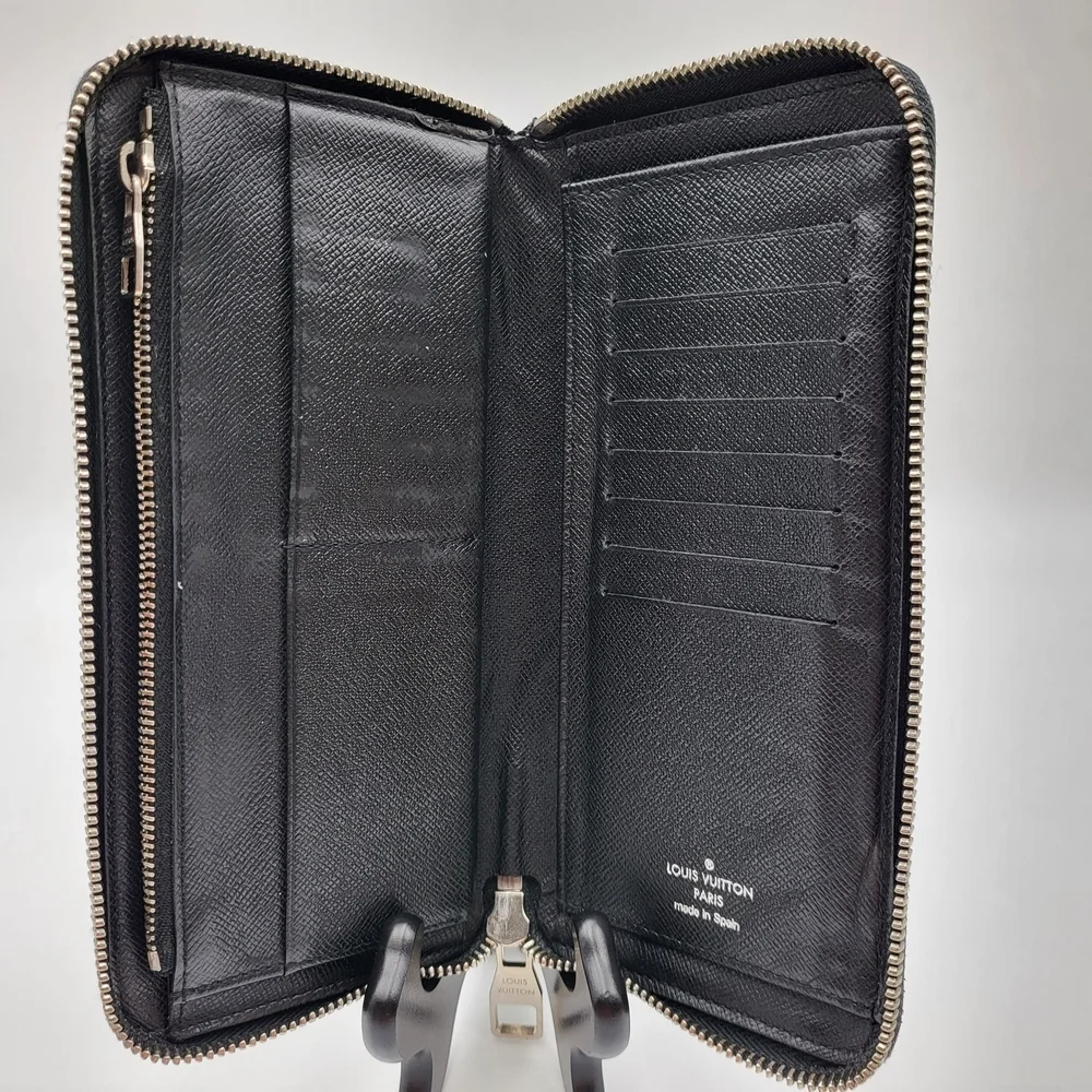 Louis Vuitton Damier Graphite Zippy Long Wallet Round Zip, Authentic..
